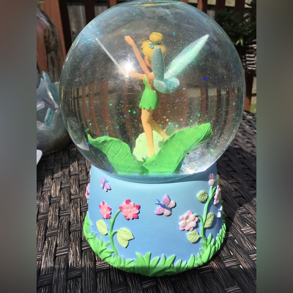 Disney Tinkerbell Snowglobe 5.5" Beethoven Fur Elise Musical Water Globe - Picture 3 of 5